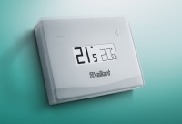 Der App-basierte Funkregler eRELAX bietet jetzt auch die Programmierung individueller Szenarien.<br />Bilder: Vaillant