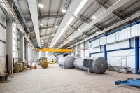 Sowohl eine Sandstrahlanlage als auch eine kombinierte Lackier- und Beschichtungsanlage finden im Neubau Platz. 