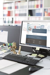 Planungshilfe für den Arbeitsalltag: Im aktuellen liNear Datensatz der Taconova Group AG sind alle berechnungsrelevanten Daten für die Produktgruppen „zentrale Frischwarmwasserstationen“ und „dezentrale Wohnungsübergabestationen“ enthalten. Neu umfasst das Sortiment außerdem auch Taconova Heizungs- und Trinkwasserarmaturen.<br />Bild: Taconova
