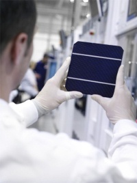 IN der Silizium-Solarzellen-Fertigung bei ersol. Foto: Ersol