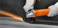 Neue Compact-Winkelschleifer - ein Vollmetall-Getriebekopf macht die Modelle besonders im harten Einsatz robust und langlebig. Bild: C. & E. FEIN GmbH  