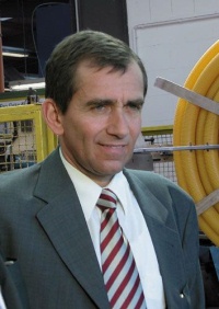 Otto Kirchner, Inhaber und Geschäftsführer der Fränkischen Rohrwerke, sieht für die Kunden in der Umwandlung des Geschäftsbereichs zu einer eigenständigen GmbH einen noch effizienteren Nutzen.