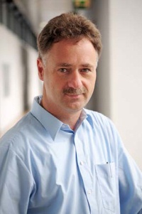 Neuzugang am Fraunhofer-Institut für Solare Energiesysteme ISE: Dr. Wolfgang<br />Kramer ist seit Juli 2012 Leiter der Abteilung »Thermische Systemtechnik«. Bild: Fraunhofer ISE