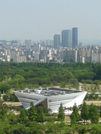 Das Energy-Dream Center in Seoul. Bild: Fraunhofer ISE