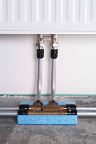 Nur 5 cm hoch: Der FRIATHERM multi Kreuzungsfitting...