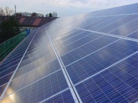 Die zweite Solarstromanlage der VR Bürgersolar Fürth befindet sich auf dem Dach des Altenheims der 1848er Gedächtnisstiftung. Bild: VR Bürgersolar Fürth eG
