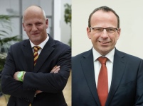 Kai-Uwe Hollweg (li) wechselt in den Beirat und Thomas.......