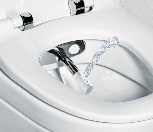 Das neue WC verwöhnt mit einem sanften, weichen Duschstrahl...