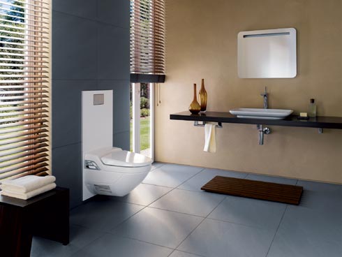 Die neue Geberit AquaClean Designplatte ermöglicht...