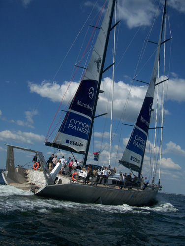 Mike Horns Expeditionsschiff Pangaea: eine 35 Meter...