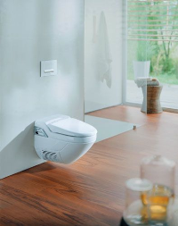 Das Dusch-WC Geberit Balena 8000  kombiniert klassisch-zeitlose Eleganz mit praktischen und klaren Bedienelementen.