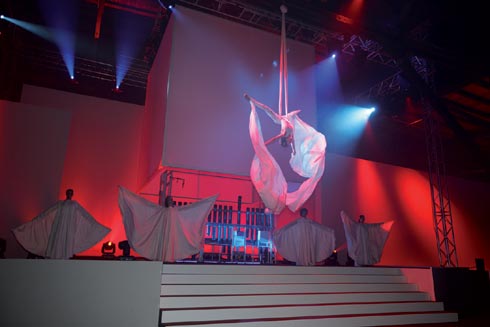 Atemberaubende Artistik und emotionale Performance.