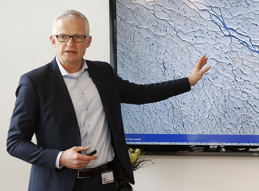 Konzernpräsident Mads Nipper informiert über den Konzernumsatz....