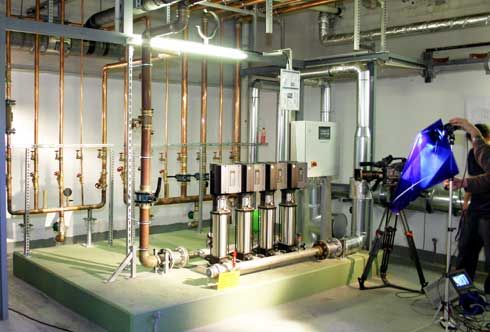 Neue Druckerhöhungsanlage mit vier Grundfos-Pumpen...