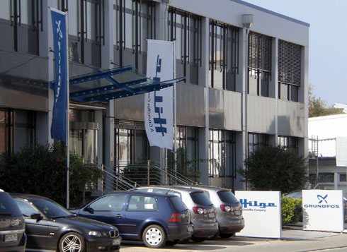 Das Verwaltungsgebäude in Bodenheim wurde aufgestockt,...