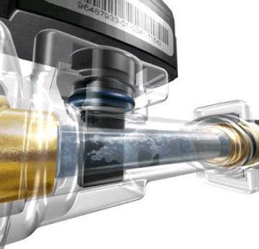 Durchfluss- und Temperatursensor mit Messstrecke