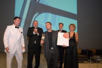 Philippe Grohe (Mitte), Leiter der Designermarke Axor.......