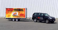 Das Unternehmen Hotmobil hält in Deutschland an mittlerweile fünf Standorten mobile Heizzentralen für Einsatzfälle bereit, wo im Zuge von Umbaumaßnahmen oder ausgefallenen Heizungen eine vorüber-gehende Wärmeversorgung benötigt wird. Fotos:  Hotmobil