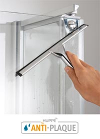 Die pflegeleichte Glasveredelung Hüppe „Anti-Plaque“.......