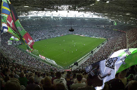 Club und Fans haben ein neues zu Hause: nach 85 Jahren wechselte Bundesligist Borussia Mönchengladbach vom legendären Bökelberg ins neue Stadion in der Hennes-Weisweller-Allee.