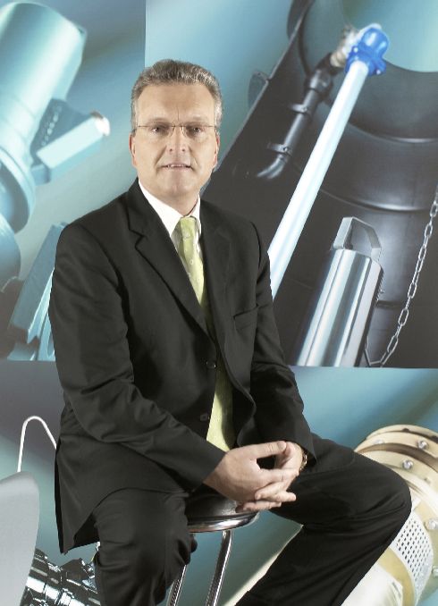 Sprecher des Vorstands wird ab 1. Januar 2008 Dr. Thomas...