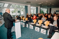 Lüftungspionier inVENTer bietet 2020 wieder Fachseminare für Architekten, Energieberater und TGA-Fachplaner an. Im Februar und März informiert Lüftungsexperte Erik Schütze über die zentralen Bestimmungen der neuen DIN 1946-6 und die Erstellung von Lüftungskonzepten für Wohngebäude. Jetzt Seminarplatz sichern unter <a href="http://www.inventer.de/seminare"target=_blank">www.inventer.de/seminare</a>. <br />Bilder: inVENTer