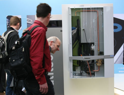 Auf der Hannover Messe 2011 können Besucher erstmalig...