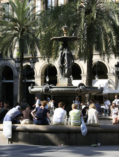 Wasserknappheit in Barcelona - zeitweilig müssen die...