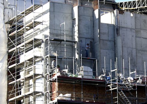 Der Gesamtbedarf von rund 400.000 neu gebauten Wohnungen...