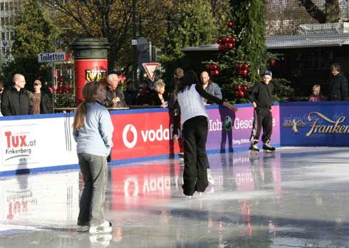 Das Eisvergnügen bei diesen milden Temperaturen ist...