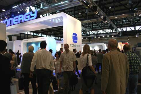 Der Conergy-Stand war schon fast eine eigene kleine...