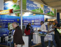 Solarmodule aus China fanden sich in den Leichtbauhallen.