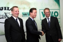 Alexander von Schweinitz (re), seit dem 1.Mai Ressort.......
