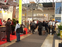 Auf der Intersolar sich über Trends, Innovationen und Jobs der Solarbranche informieren.