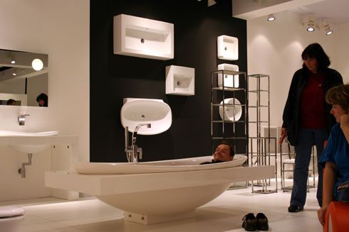 Die große Anzahl an Ausstellern bietet die Möglichkeit...