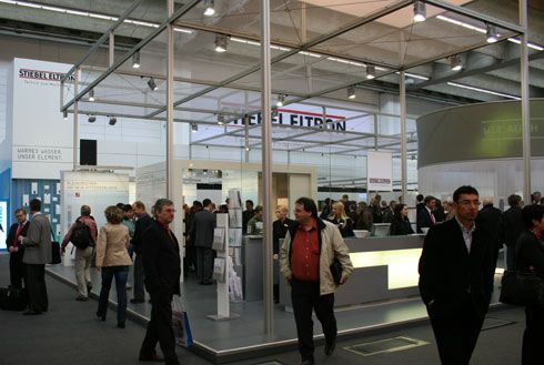 Bei STIEBEL ELTRON geht man mit Kohlendioxid als Kältemittel...