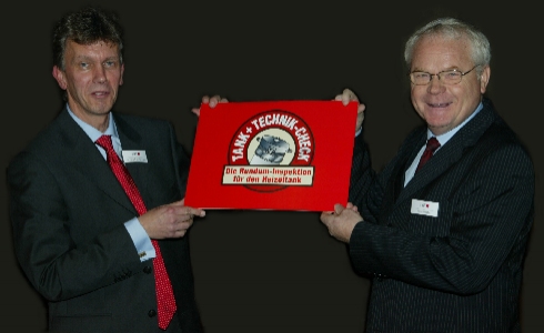 Dr. Hans-Peter Sprenger (v.l.) und Bruno Schliefke...