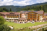Das 4-Sterne-Wellness-Hotel Bergknappenhof, Bodenmais im Bayerischen Wald. Foto: Bergknappenhof