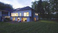Der 1. Preis ging an ein Einfamilienhaus aus dem Jahr 1959, das in zwei Wohnkomplexe aufgeteilt wurde.