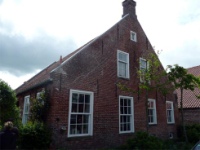 Der erste Platz: Das ehemalige Pastorenhaus in Westoverledingen in Ostfriesland. Foto: KfW