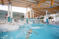 Auszeit vom Alltag: Damit die Gäste das auch zukünftig erleben dürfen, wurde das Allwetterbad in Warstein auf einen zukunftsfähigen Technikstandard gebracht. <br />Bild: Allwetterbad Warstein