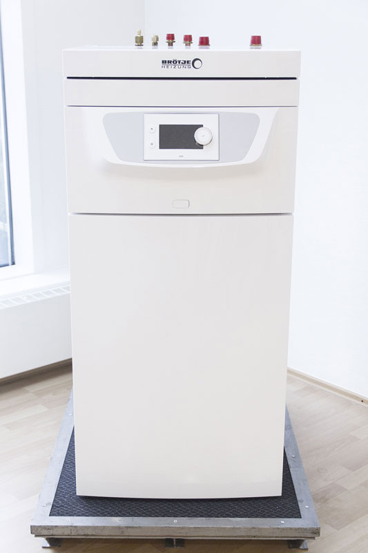 Die BLW Split-K C ist mit einem 180 Liter Trinkwasserspeicher...