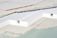 Das tempusDRY-AB-System bietet sich mit seiner schlanken Bauform von beispielsweise 19 mm optimal für die Renovierung an.<br />Bild: herotec