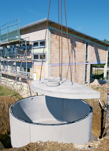 Das Feuerwehrgerätehaus in Gaienhofen am Bodensee wird...
