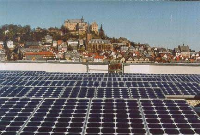 In Marburg soll es künftig eine flächendeckende solare Baupflicht geben. Foto: Magistrat Marburg