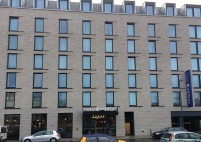 Im Hotel Indigo sowie in einer Wohnanlage in Dresden.......