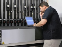 Mit der neuen Hybrid City Multi--Technologie präsentierte.......