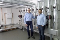 Holger Cording (li) und Florian Hoppe (re) vor ihrem erfolgreichen Projekt.<br />Bild: August BRÖTJE
