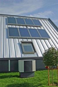 Die Solar Compleet von SONNENKRAFT ist das Herzstück der Heizungsanlage von Thomas Pützstück. Fotos: SONNENKRAFT/BfC