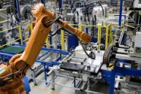 Dank der optimierten Produktion der neuen Rotex-Solaris-Kollektoren, konnte der Verkaufspreis um 20 Prozent gesenkt werden. Fotos: Rotex